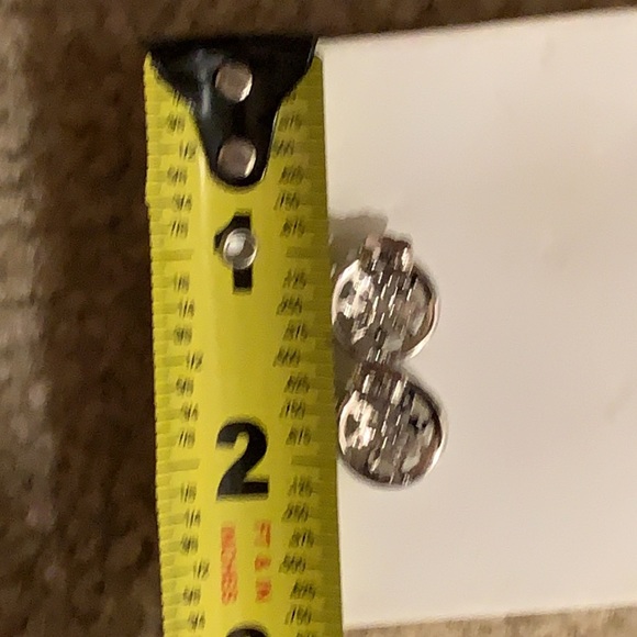 Silver round rhinestone earrings - Picture 4 of 4